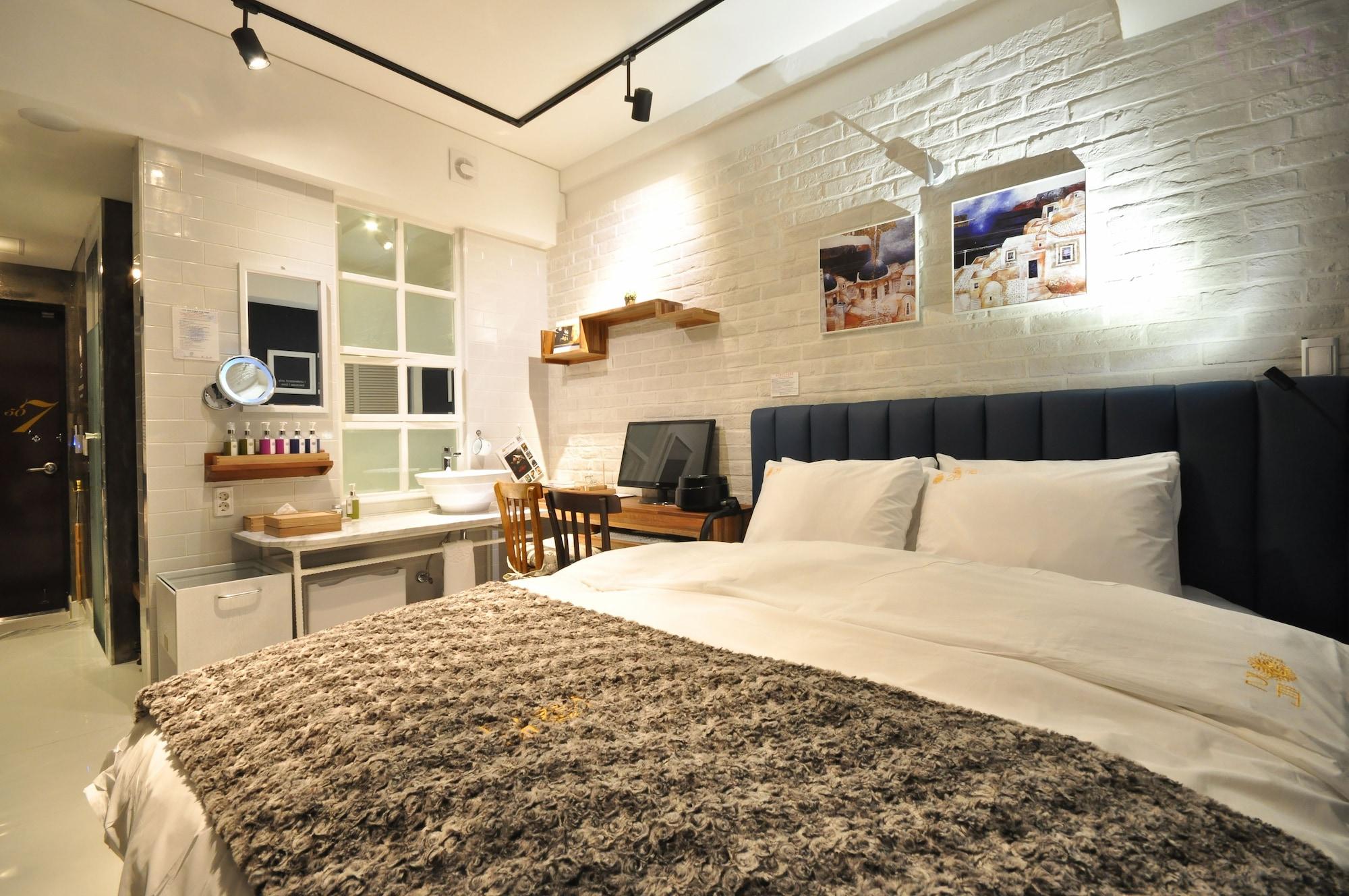 February Hotel Apsan 大邱 外观 照片