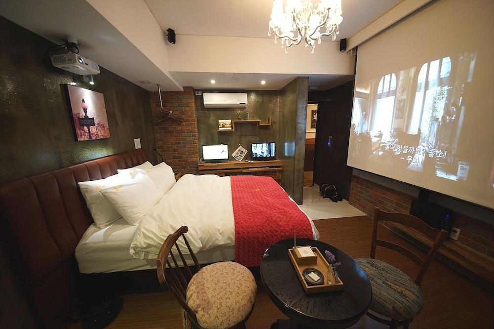February Hotel Apsan 大邱 外观 照片