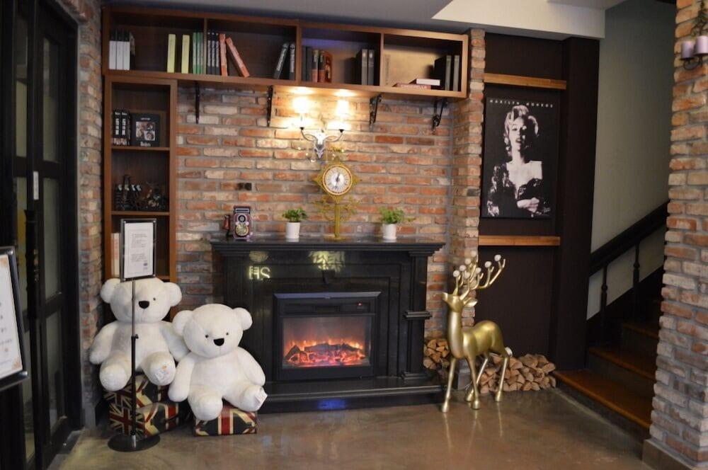 February Hotel Apsan 大邱 外观 照片