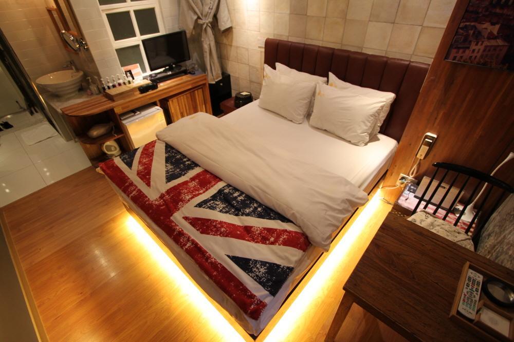 February Hotel Apsan 大邱 外观 照片