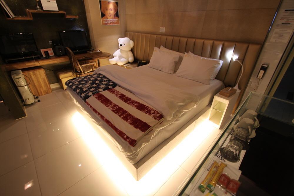 February Hotel Apsan 大邱 外观 照片