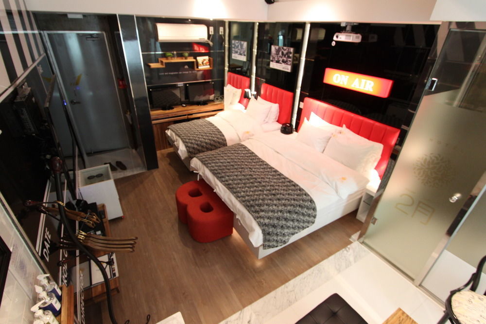 February Hotel Apsan 大邱 外观 照片